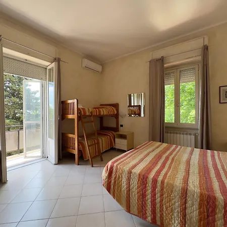 Hotel Villa Robinia-3